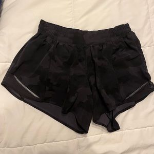 Lululemon 4” Shorts